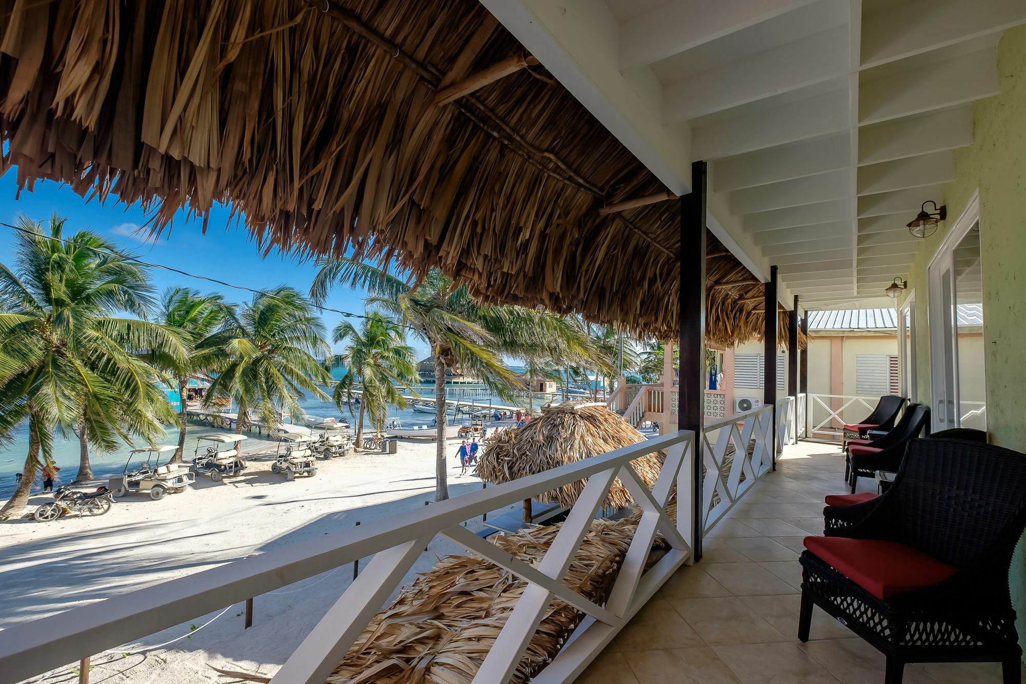 The Palapa House Hotel San Pedro  Exterior photo